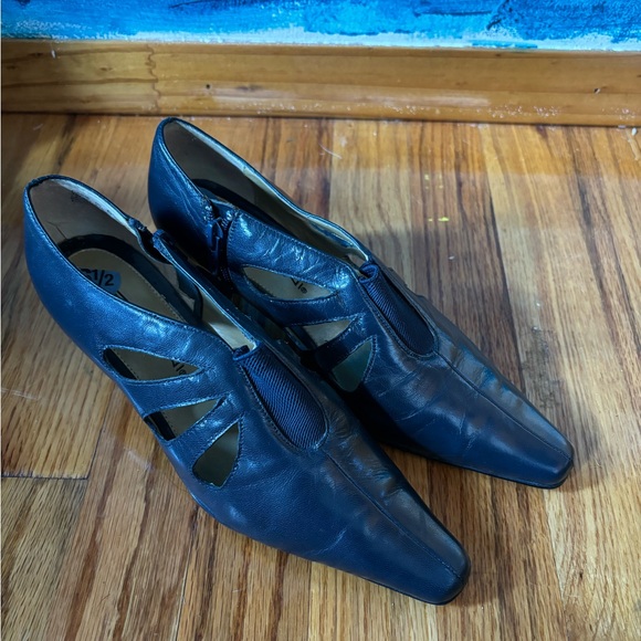 Blue Kitten Heels - Picture 2 of 2